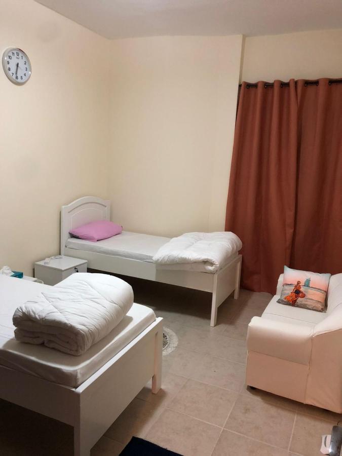 Kaya Hostel 迪拜 外观 照片